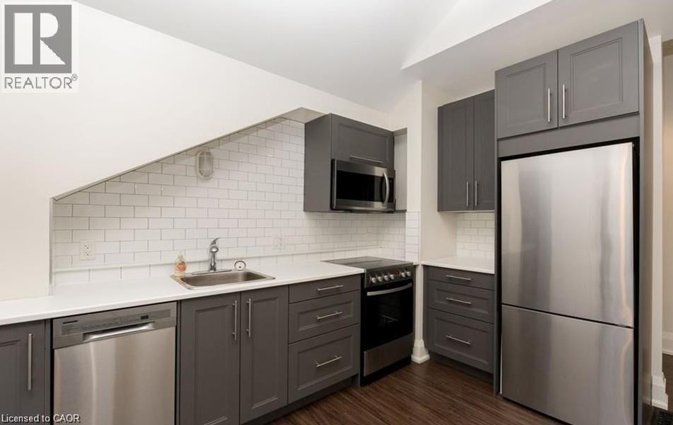 14 Young Street W, Waterloo, ON - Indoor Photo Showing Kitchen With Upgraded Kitchen