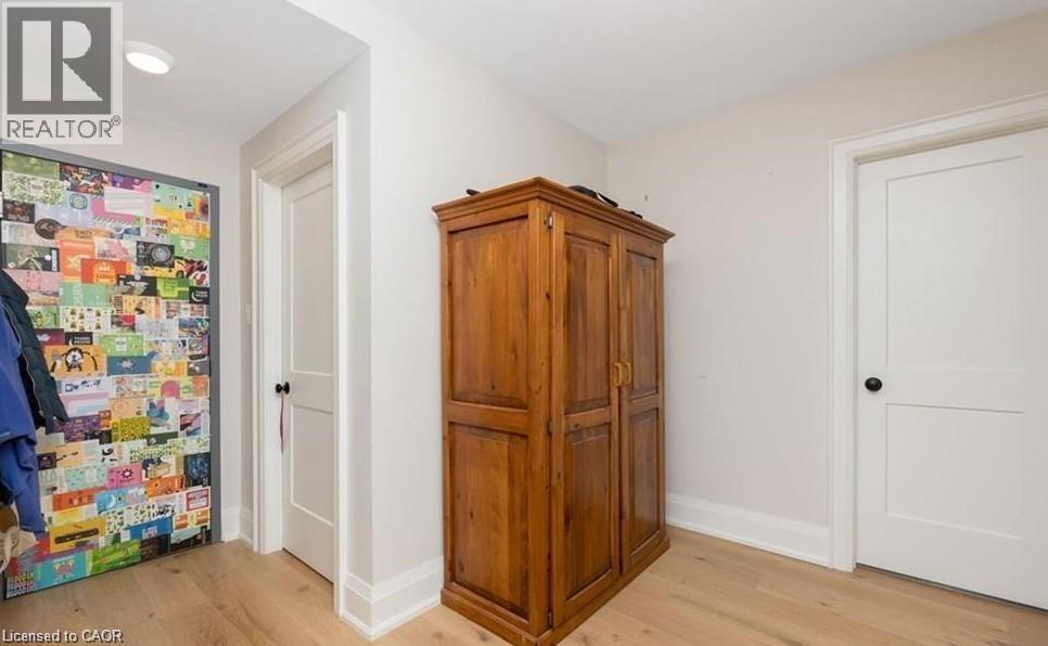 14 Young Street W, Waterloo, ON - Indoor Photo Showing Other Room