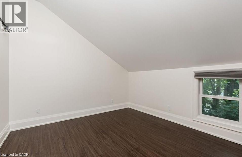 14 Young Street W, Waterloo, ON - Indoor Photo Showing Other Room