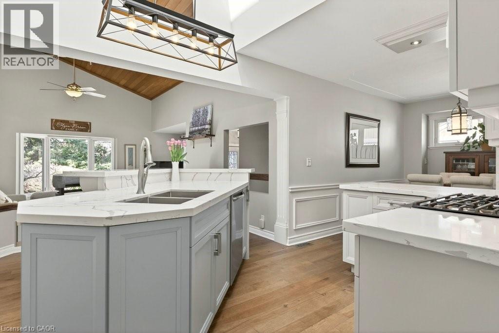 2119 Paisley Avenue, Burlington, ON - Indoor Photo Showing Kitchen With Double Sink