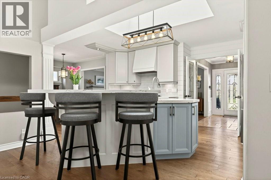 2119 Paisley Avenue, Burlington, ON - Indoor