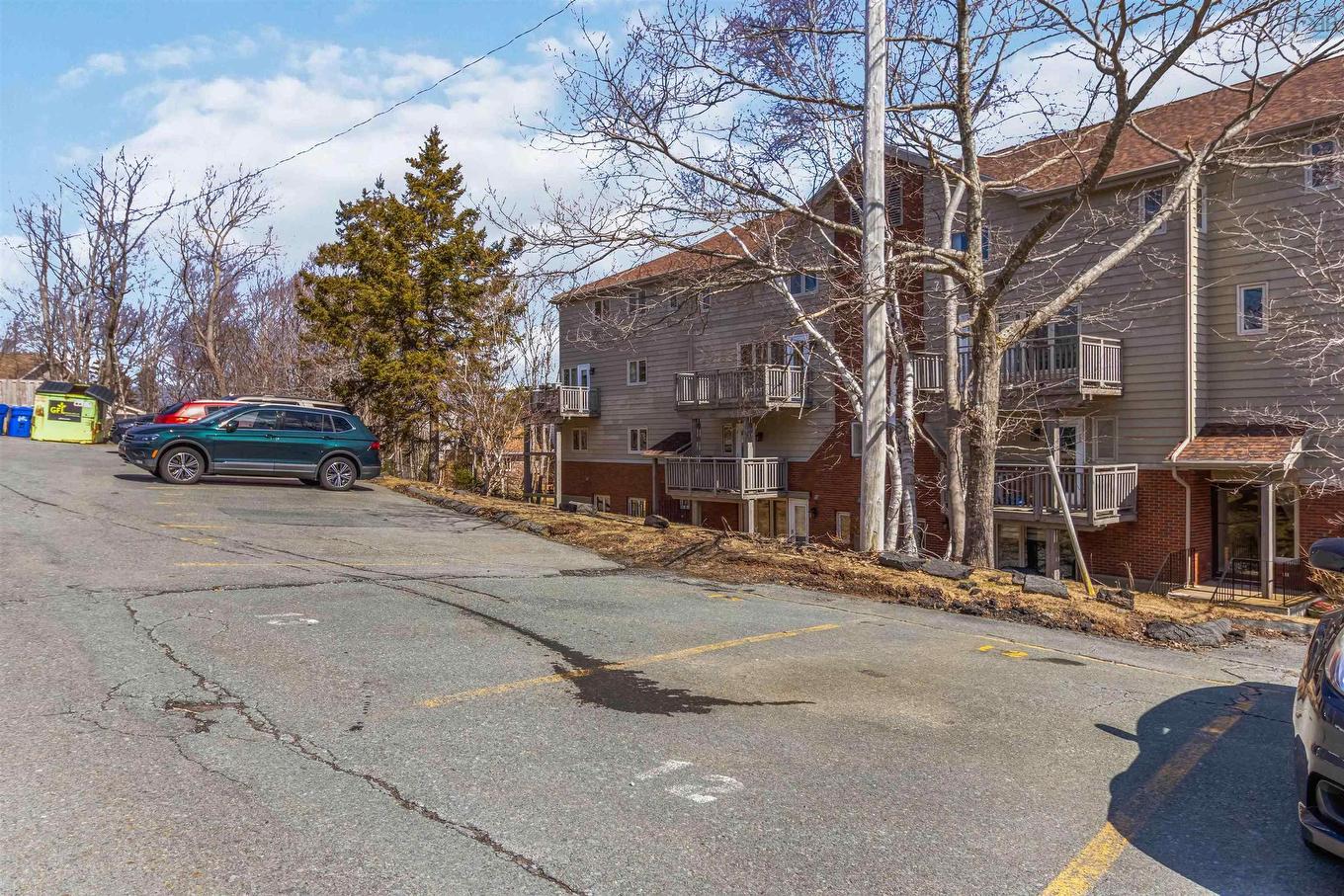 12 77 Farnham Gate Road, Halifax, NS