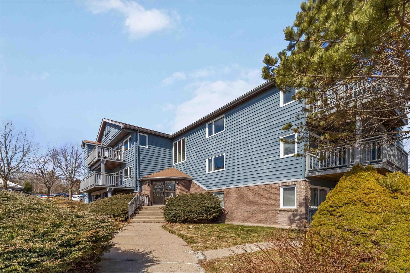 12 77 Farnham Gate Road, Halifax, NS