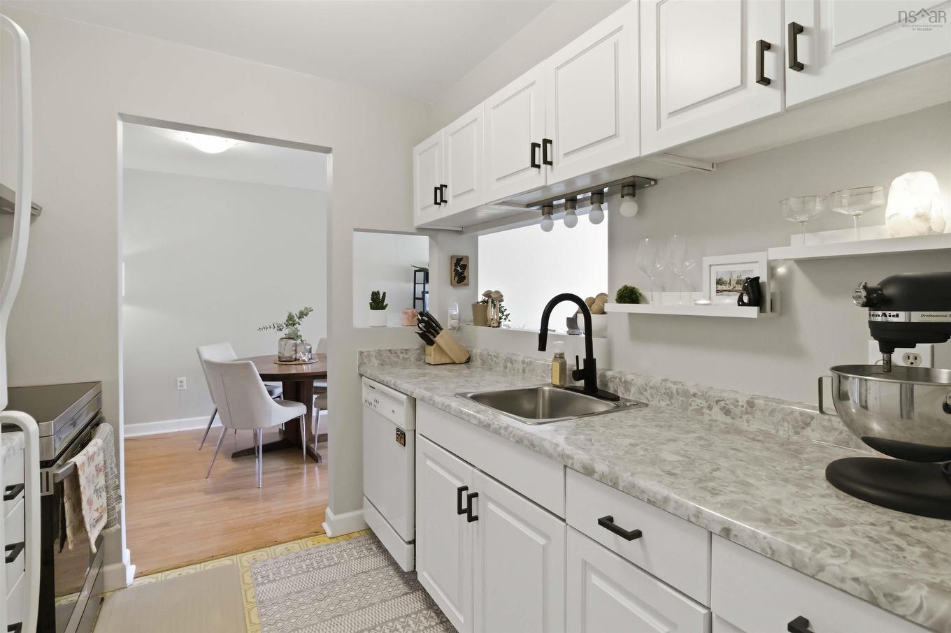 12 77 Farnham Gate Road, Halifax, NS