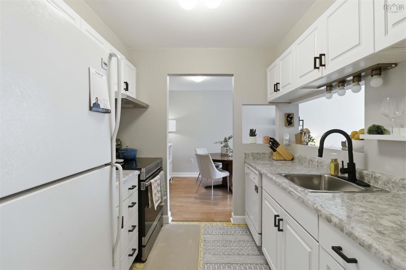 12 77 Farnham Gate Road, Halifax, NS