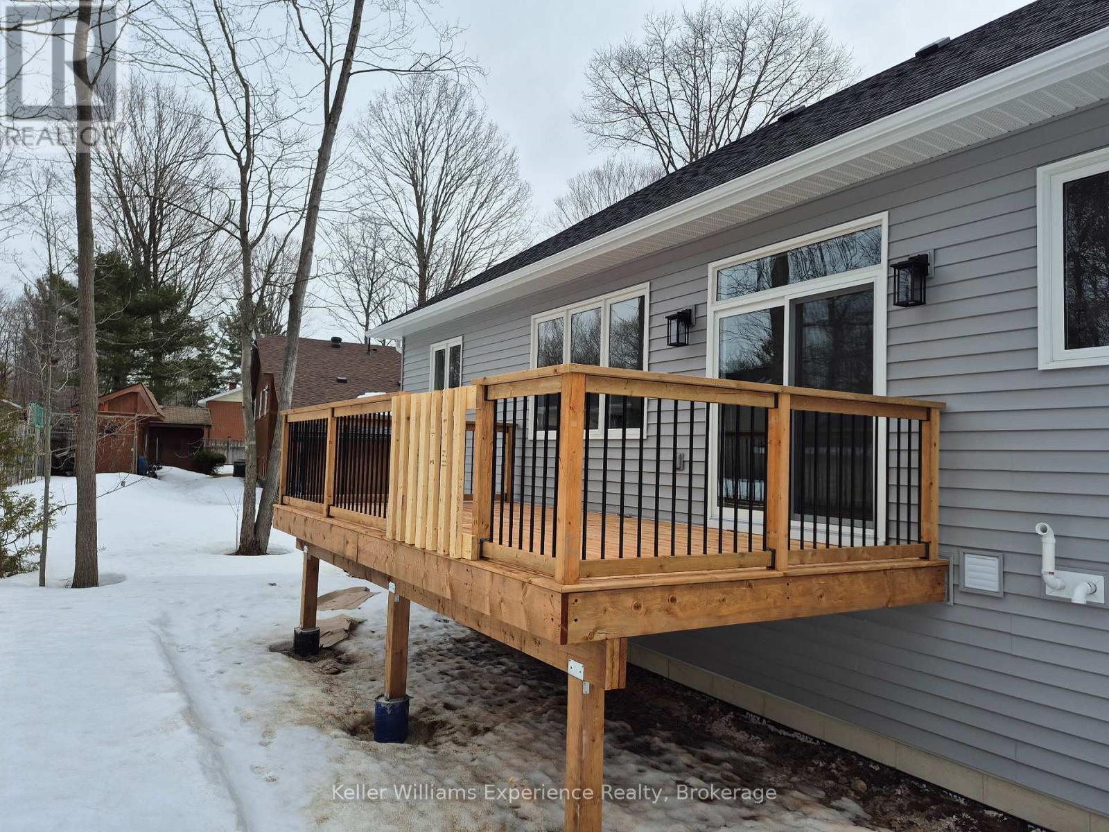 62 Rue Vanier, Tiny, ON - Outdoor With Deck Patio Veranda
