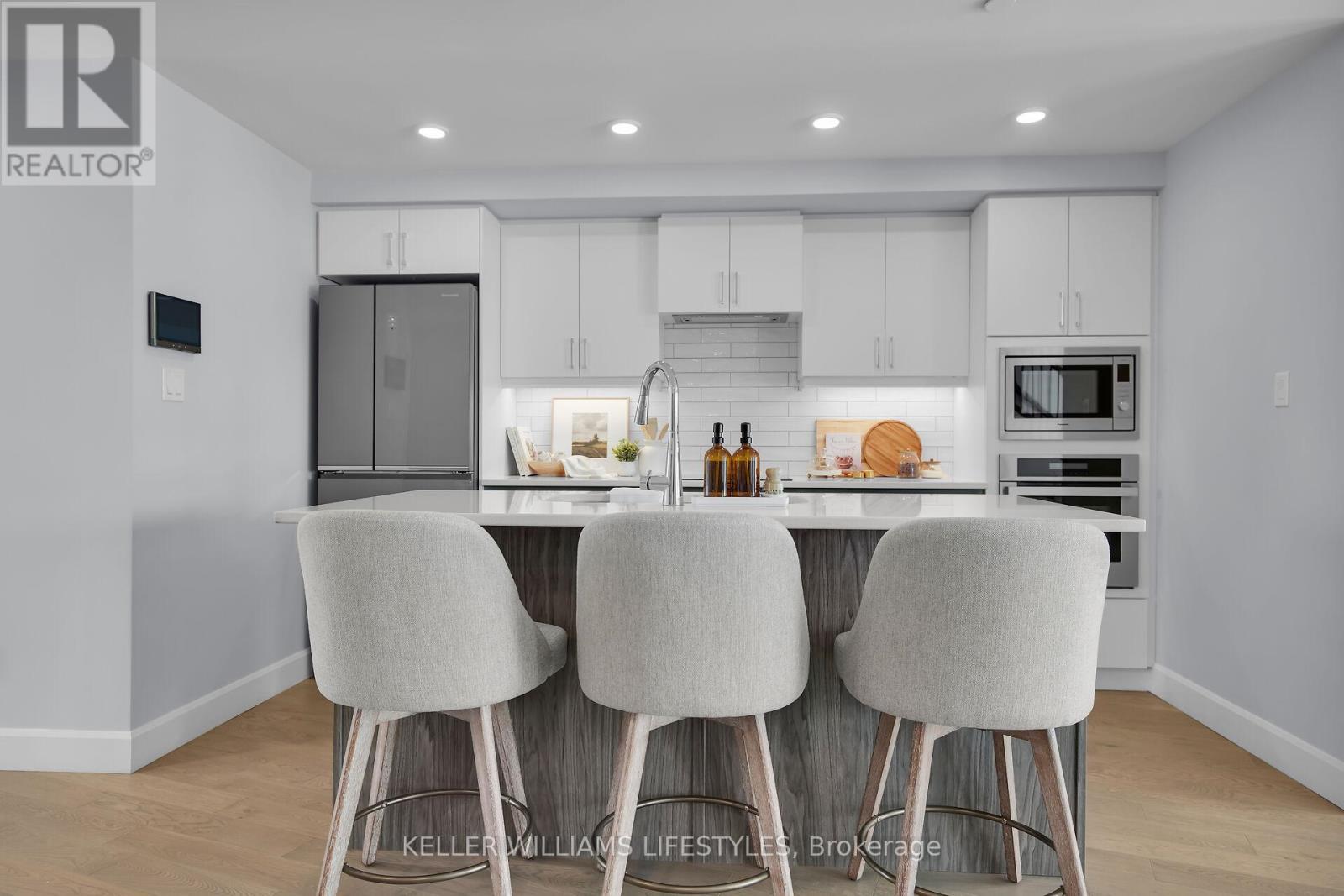 A120 - 2062 Lumen Drive, London South (South A), ON - Indoor