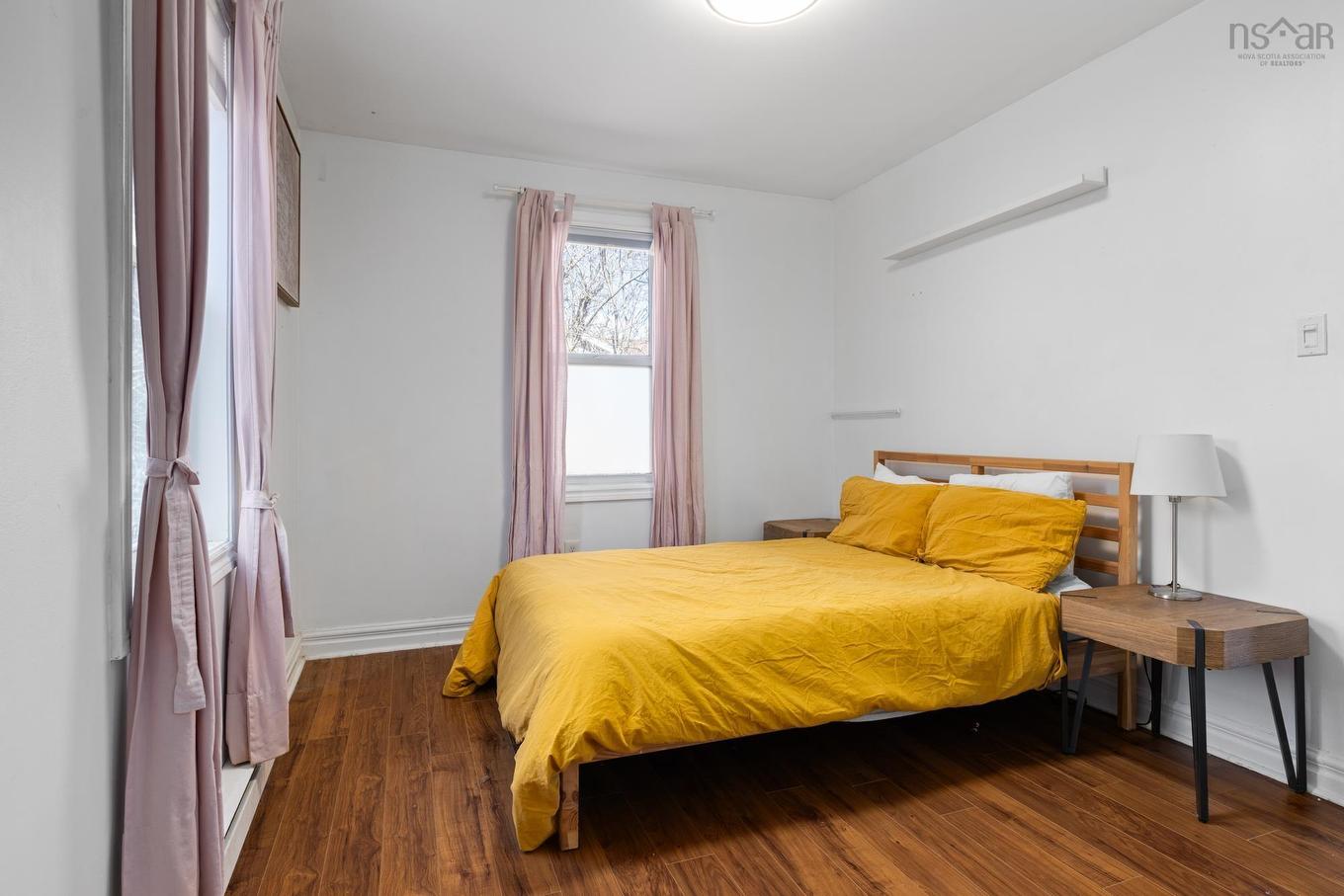 1 Maple Drive, Dartmouth, NS