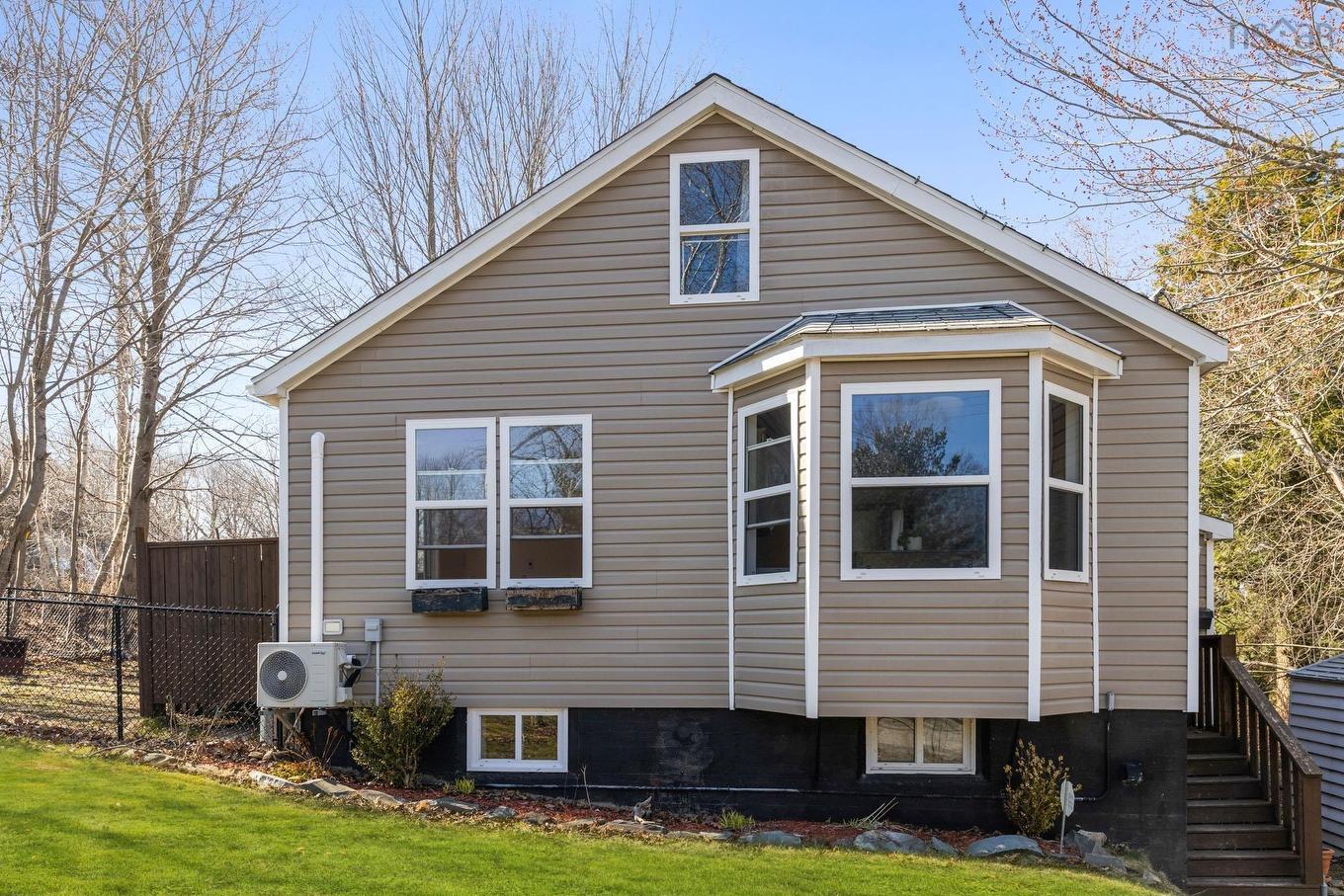 1 Maple Drive, Dartmouth, NS
