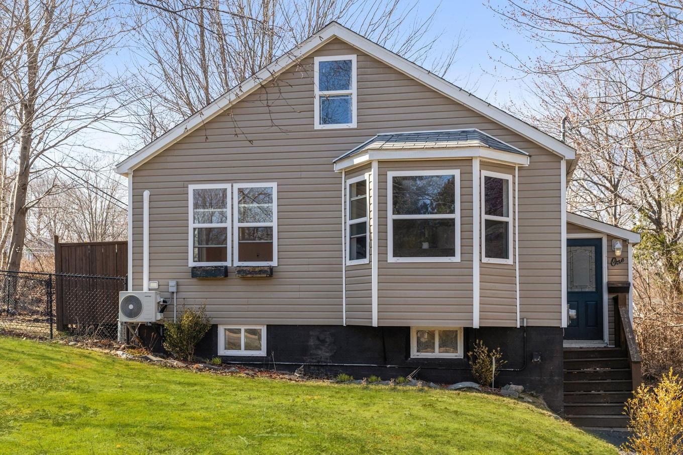 1 Maple Drive, Dartmouth, NS