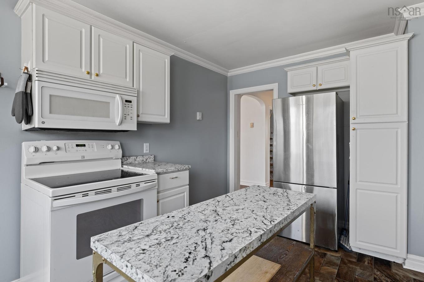 1 Maple Drive, Dartmouth, NS