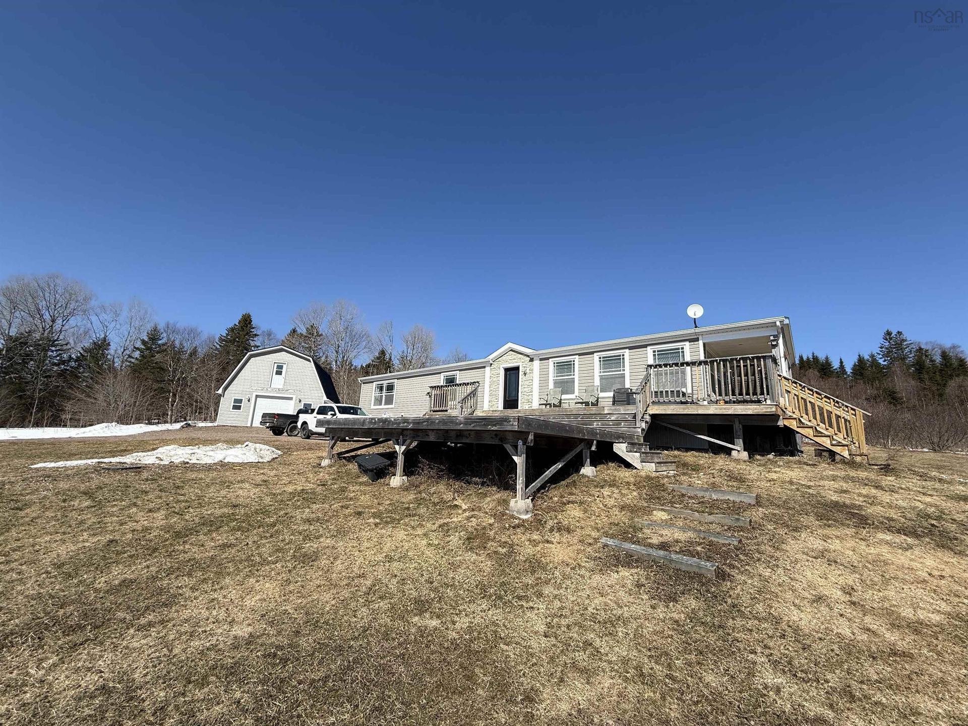 137 Upper Road, Lornevale, NS