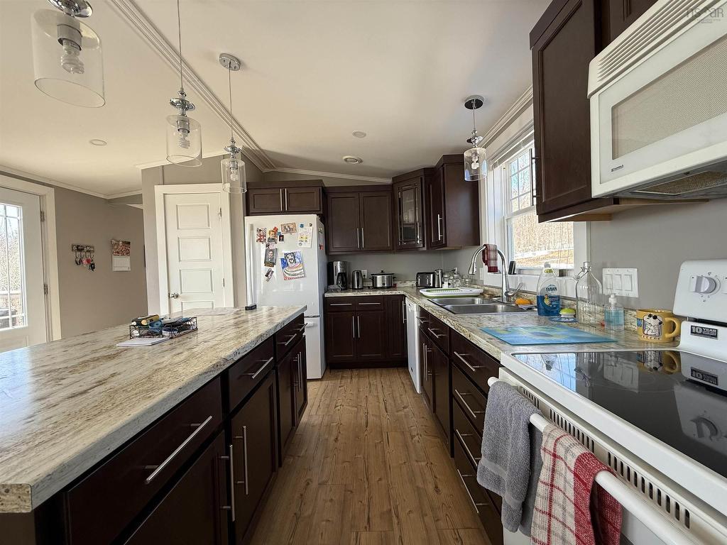 137 Upper Road, Lornevale, NS