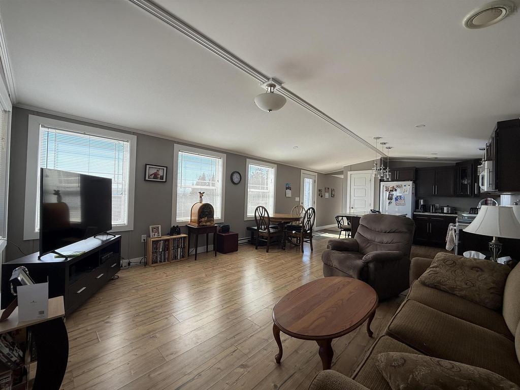 137 Upper Road, Lornevale, NS