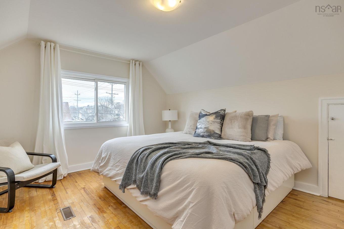 207 Victoria Road, Dartmouth, NS