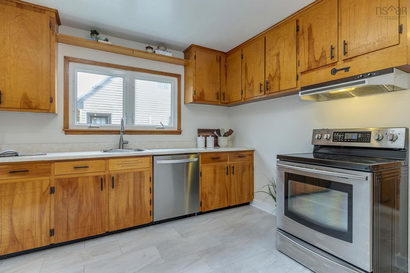 207 Victoria Road, Dartmouth, NS