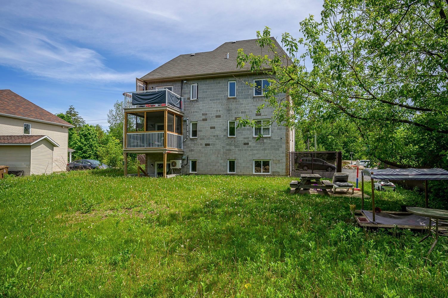 Back of Structure - 3-227 Mtée De L'Église, Saint-Colomban, QC - Outdoor