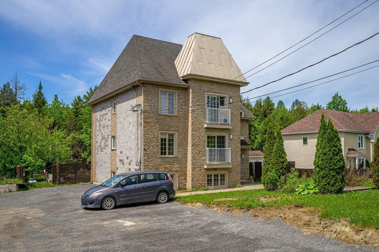 Front of Structure - 3-227 Mtée De L'Église, Saint-Colomban, QC - Outdoor