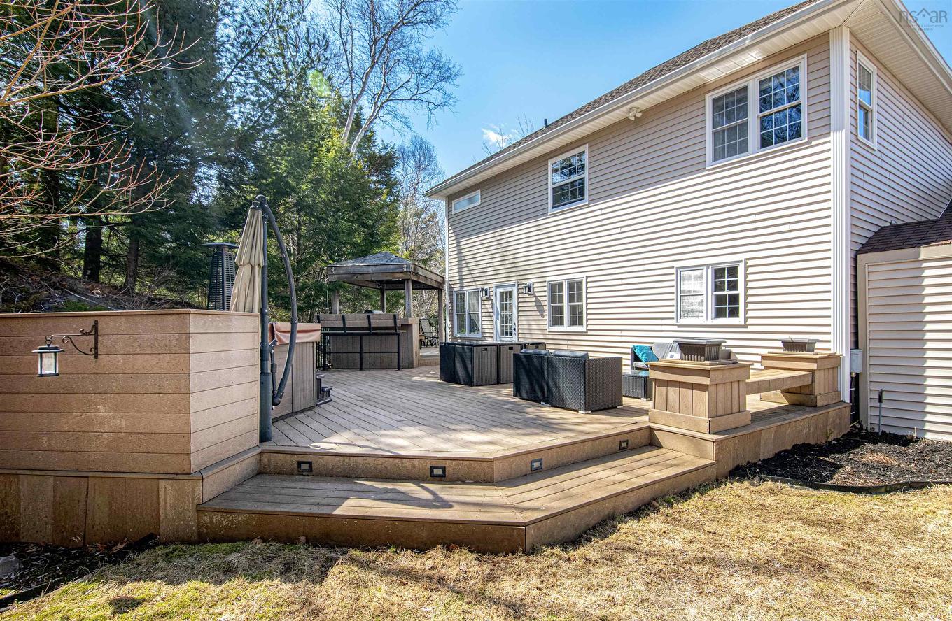 102 Ingram Drive, Fall River, NS