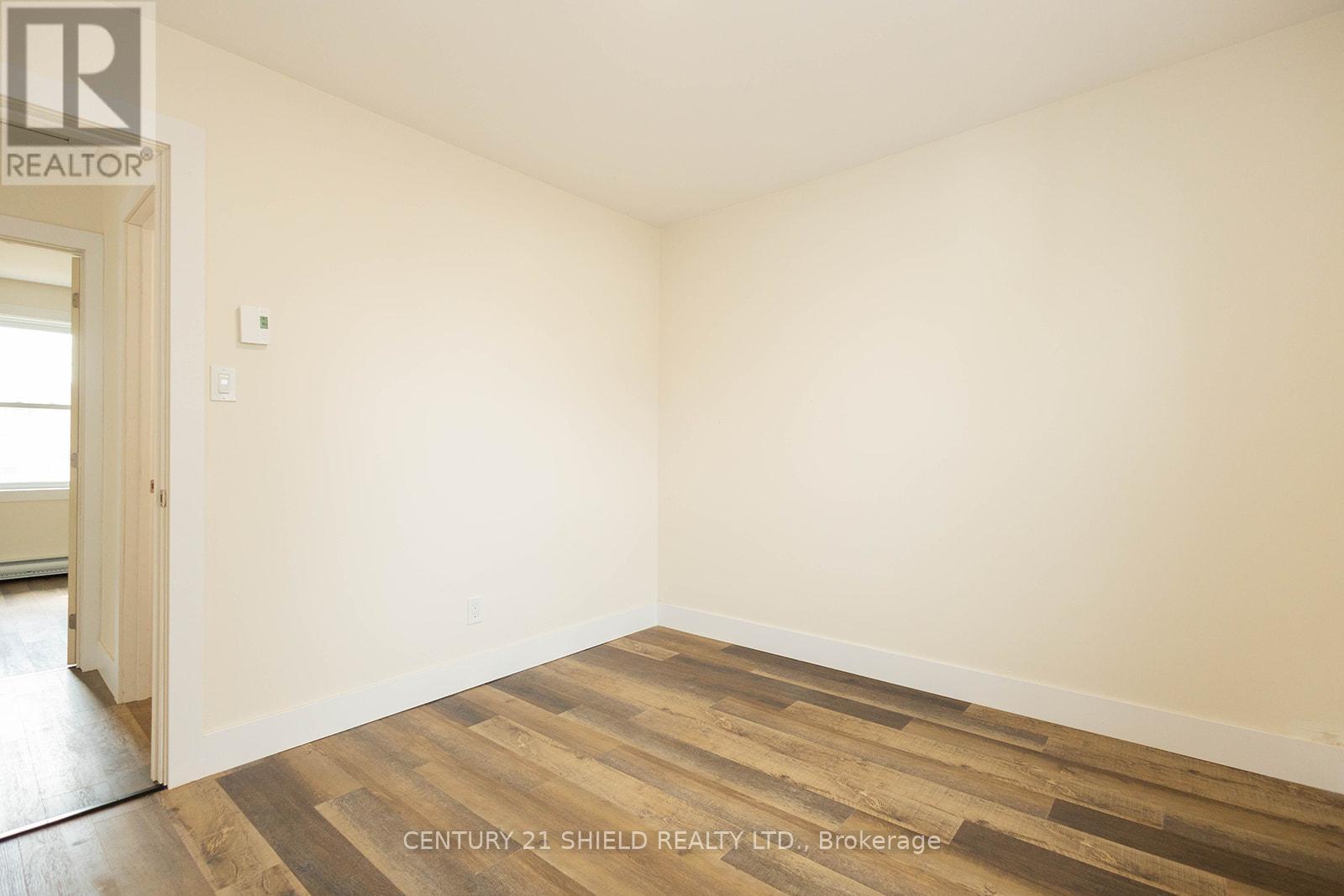 1008 Second Street E, Cornwall, ON - Indoor Photo Showing Other Room