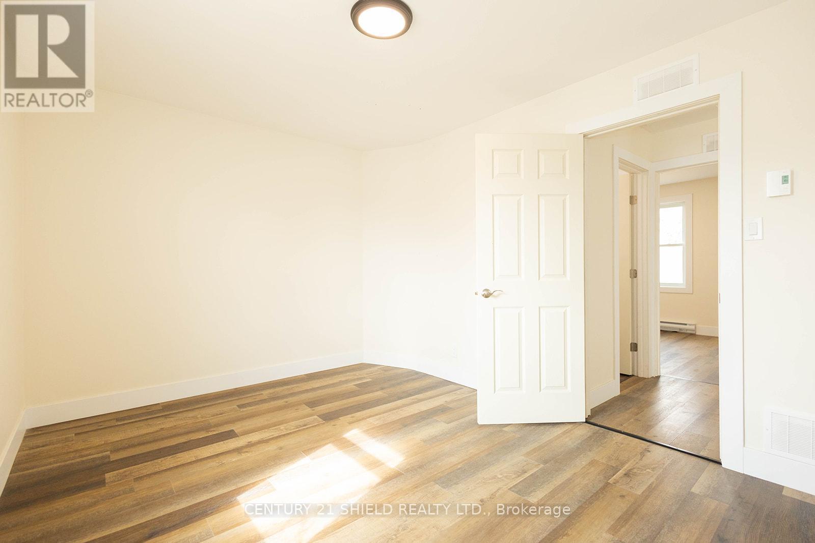 1008 Second Street E, Cornwall, ON - Indoor Photo Showing Other Room