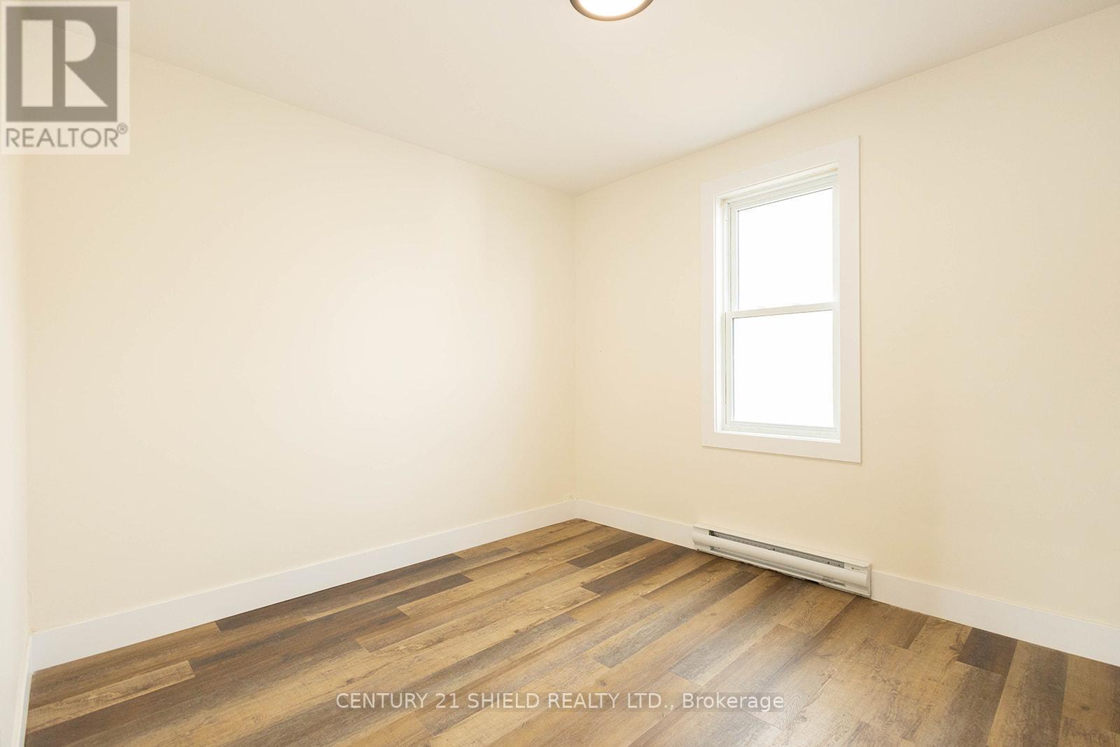1008 Second Street E, Cornwall, ON - Indoor Photo Showing Other Room