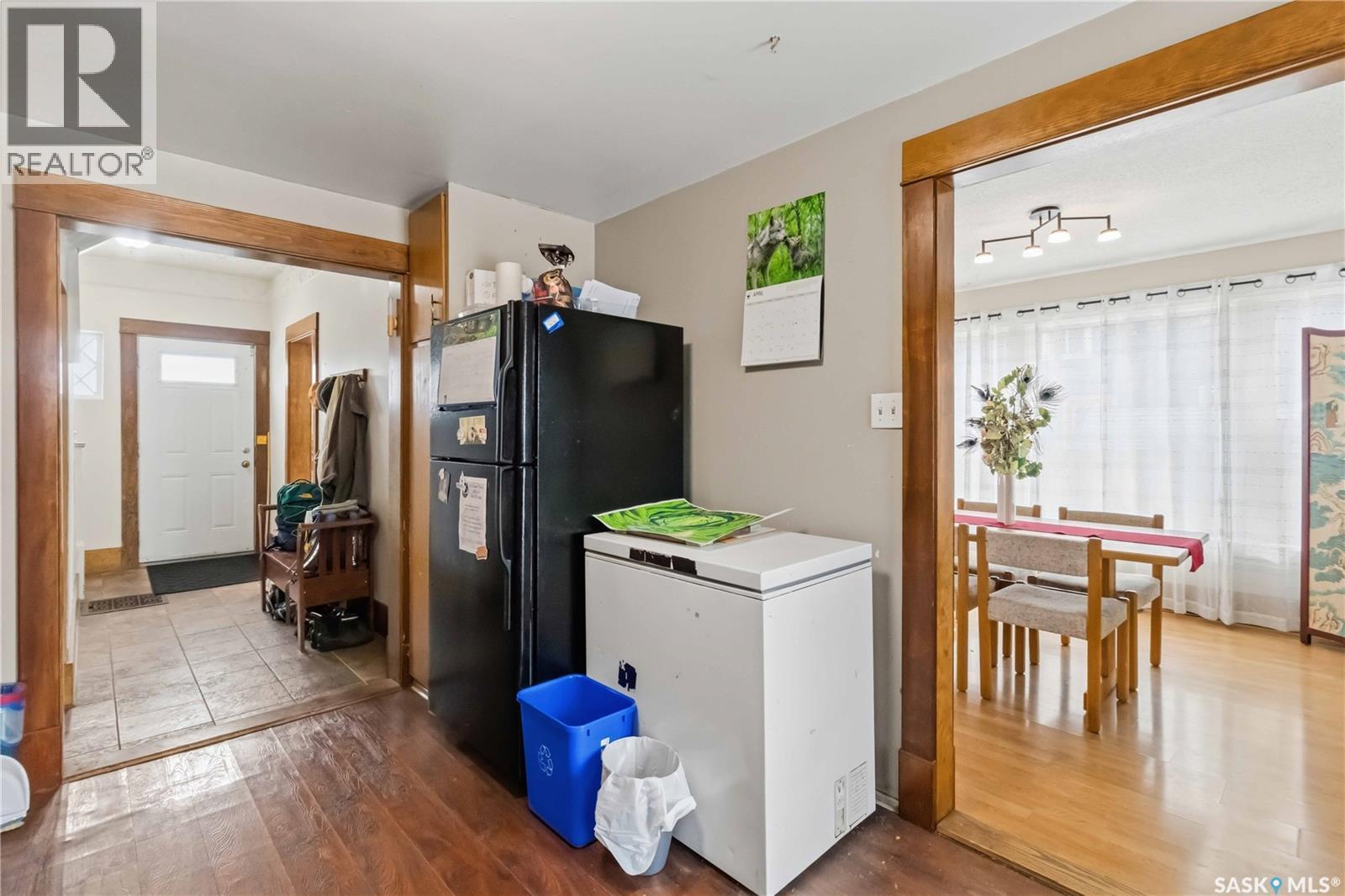 426 8Th Street E, Saskatoon, SK - Indoor Photo Showing Other Room