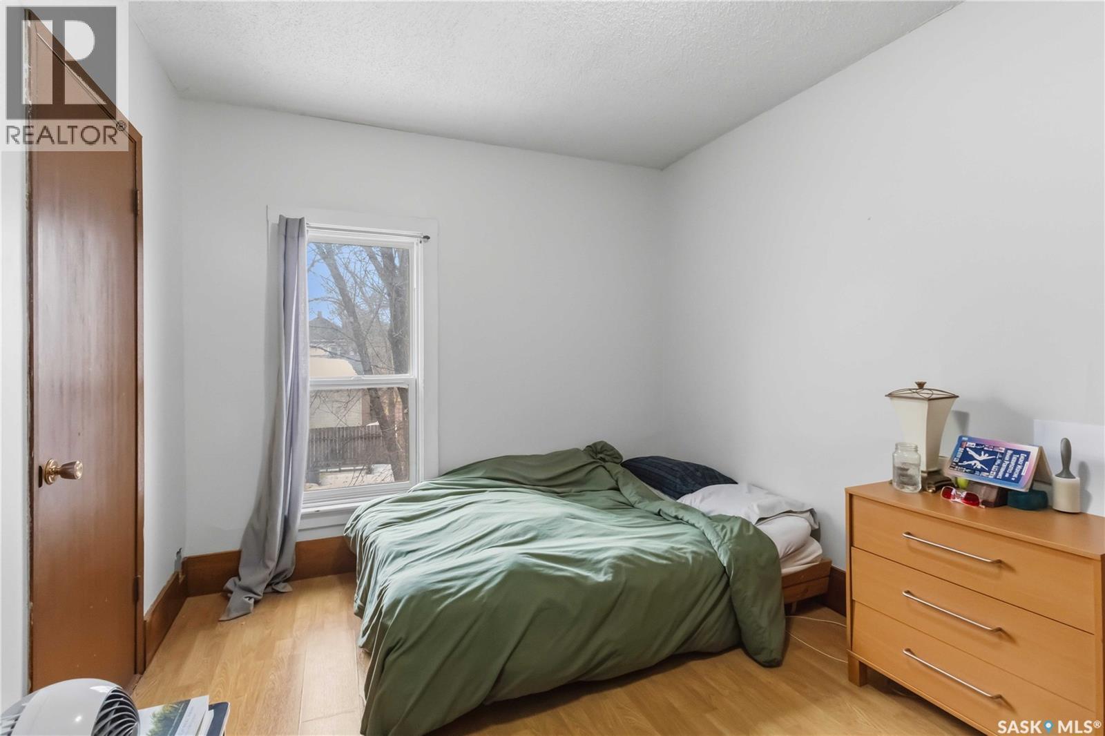 426 8Th Street E, Saskatoon, SK - Indoor Photo Showing Bedroom