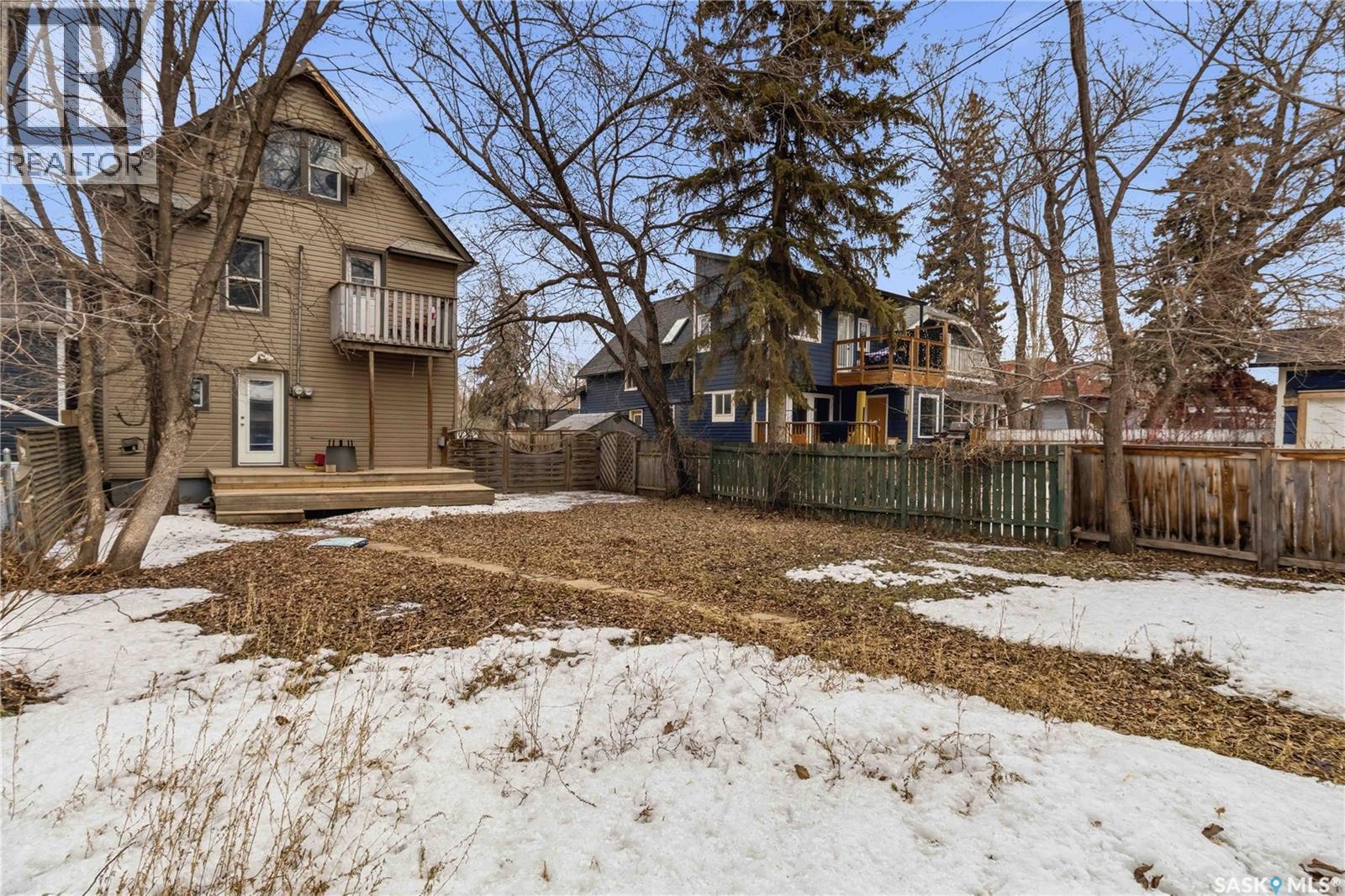 426 8Th Street E, Saskatoon, SK - Outdoor