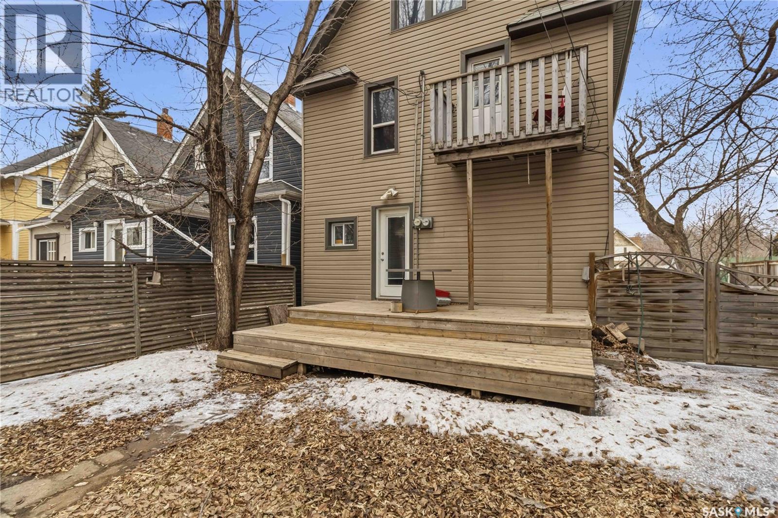 426 8Th Street E, Saskatoon, SK - Outdoor