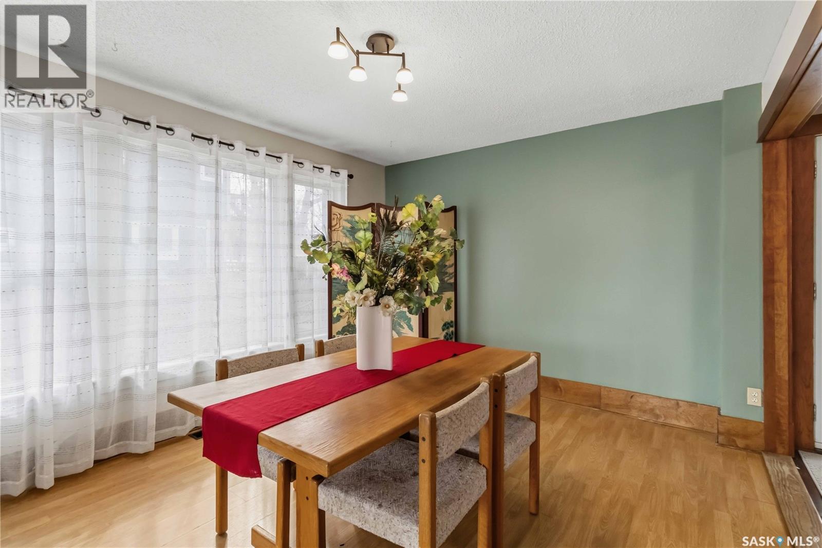 426 8Th Street E, Saskatoon, SK - Indoor Photo Showing Other Room