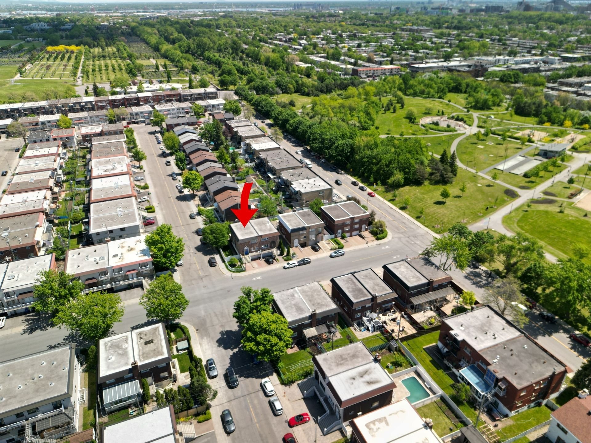 Nearby - 6790 Rue St-Zotique E., Montréal (Mercier/Hochelaga-Maisonneuve), QC - Outdoor With View
