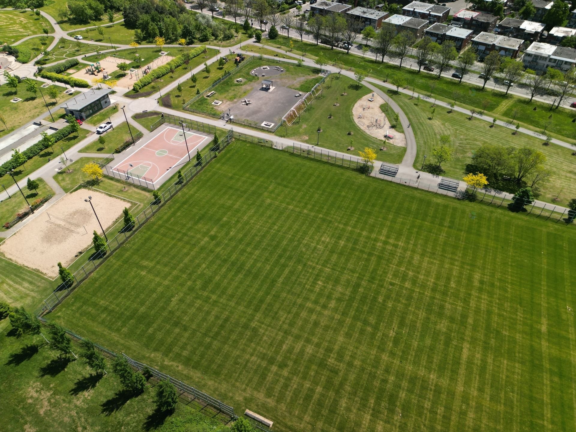 Nearby - 6790 Rue St-Zotique E., Montréal (Mercier/Hochelaga-Maisonneuve), QC - Outdoor With View