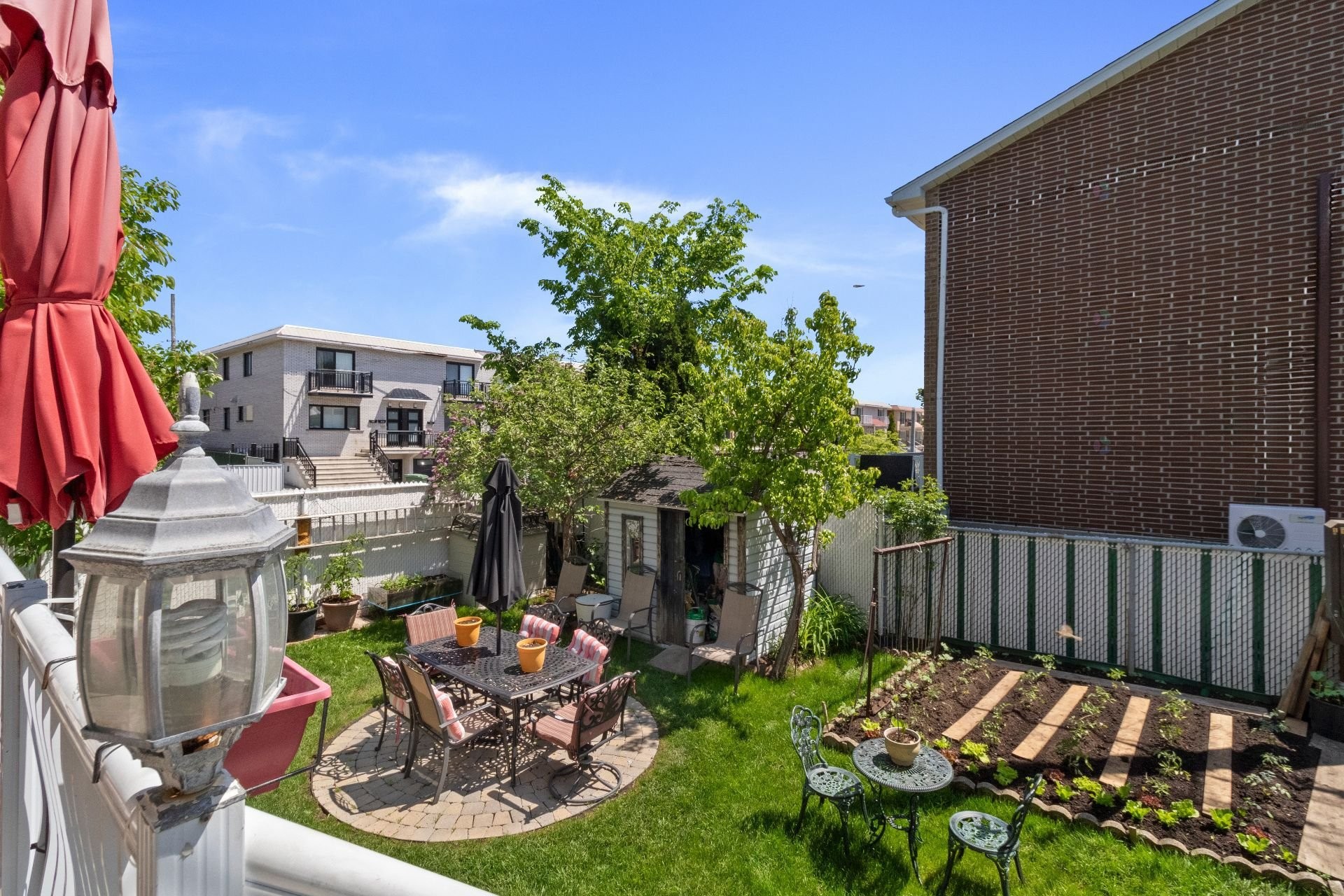 Courtyard - 6790 Rue St-Zotique E., Montréal (Mercier/Hochelaga-Maisonneuve), QC - Outdoor