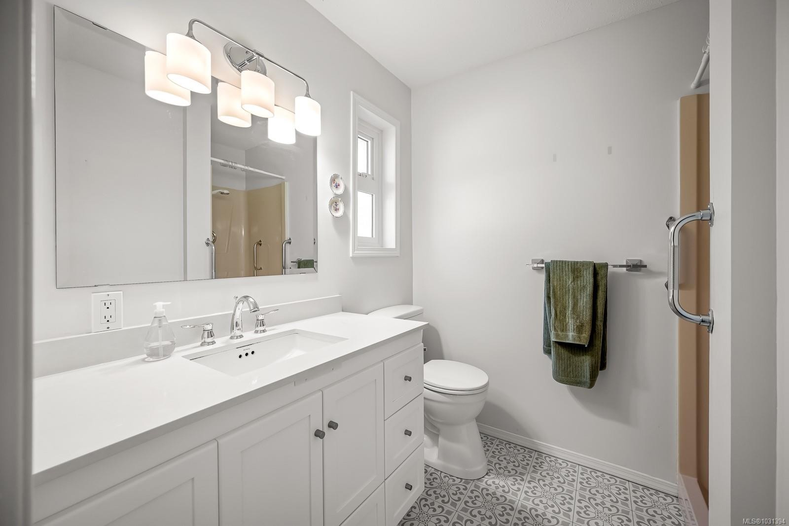 5018 Spence Rd, Courtenay, BC