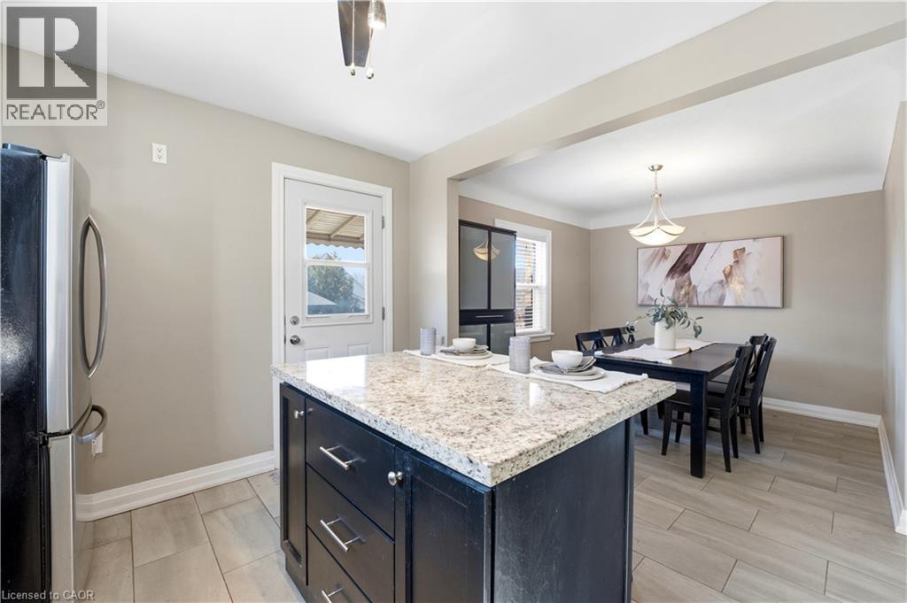 26 Isabel Avenue, Hamilton, ON - Indoor