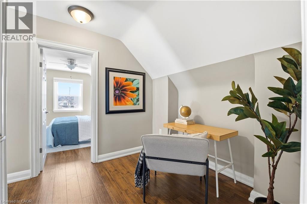 26 Isabel Avenue, Hamilton, ON - Indoor