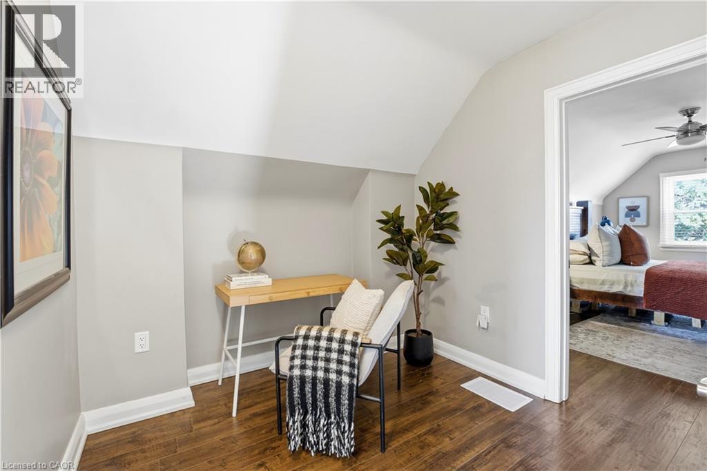 26 Isabel Avenue, Hamilton, ON - Indoor