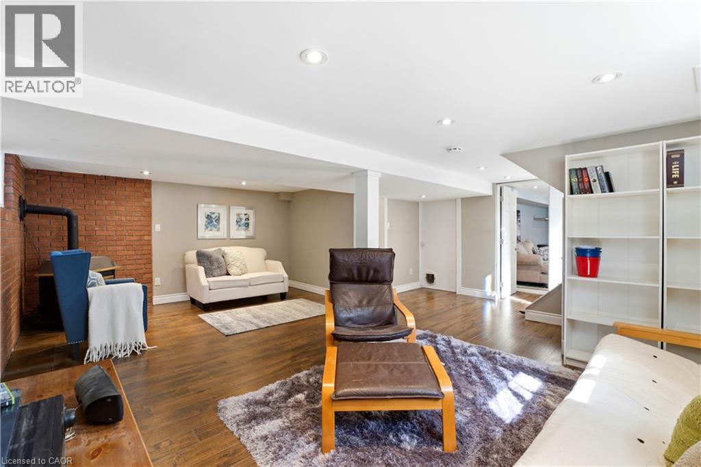 26 Isabel Avenue, Hamilton, ON - Indoor