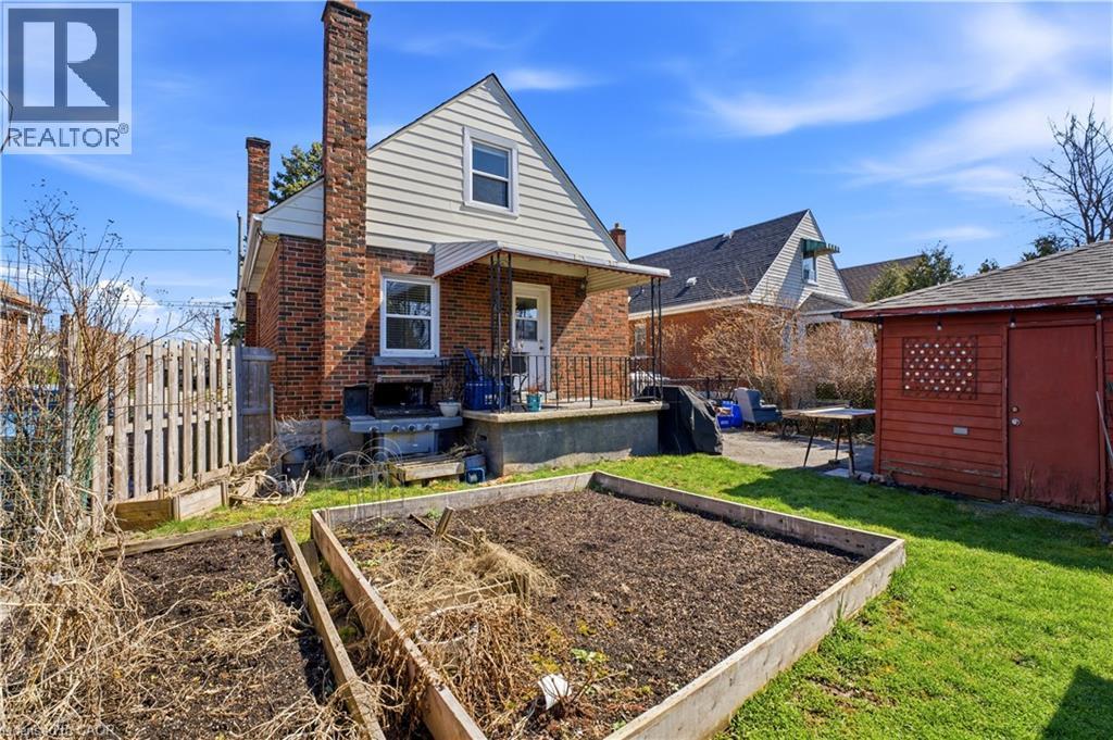 26 Isabel Avenue, Hamilton, ON - Outdoor