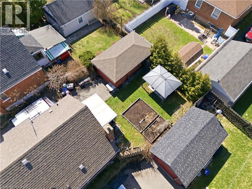 26 Isabel Avenue, Hamilton, ON - Outdoor