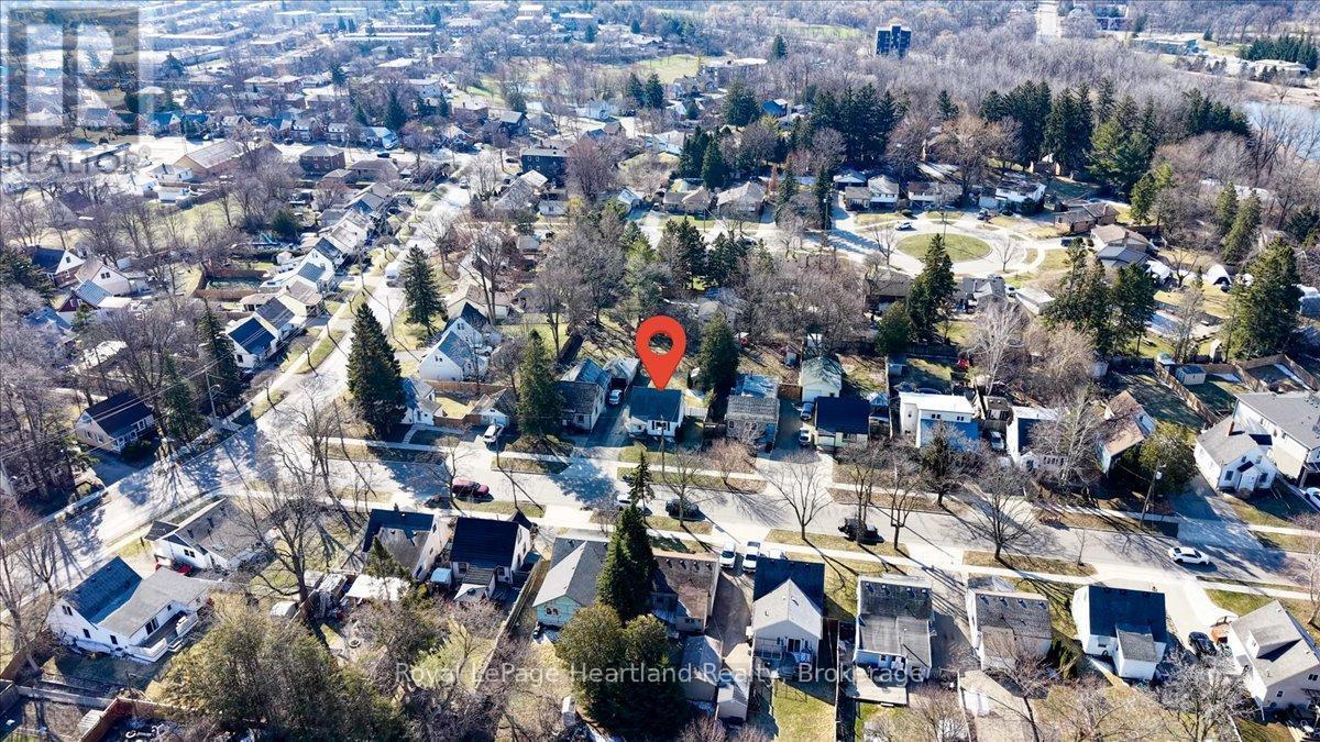 19 Perth Road, Kitchener, ON - Outdoor With View