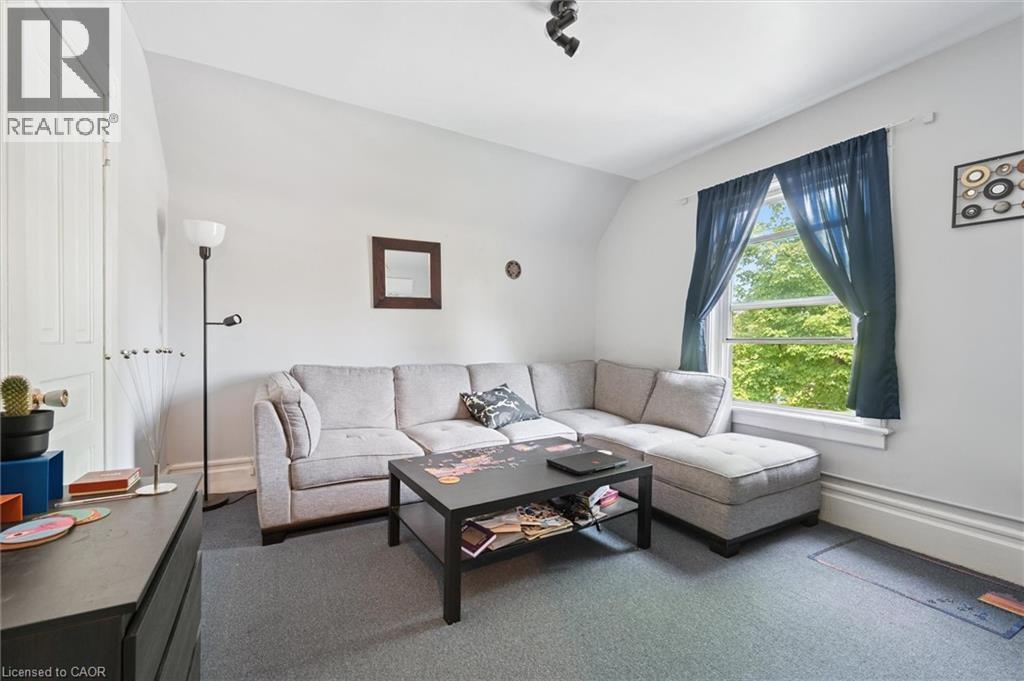 133 Joseph Street, Kitchener, ON - Indoor Photo Showing Living Room