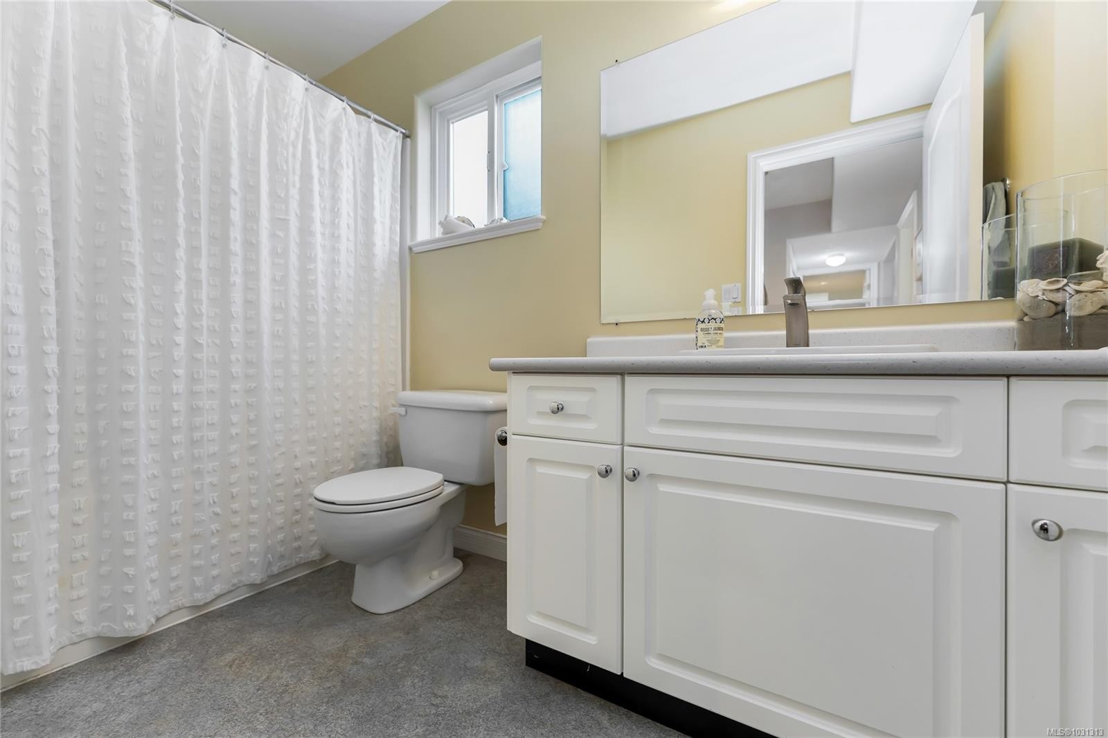 1694 Eagle View Pl, Duncan, BC