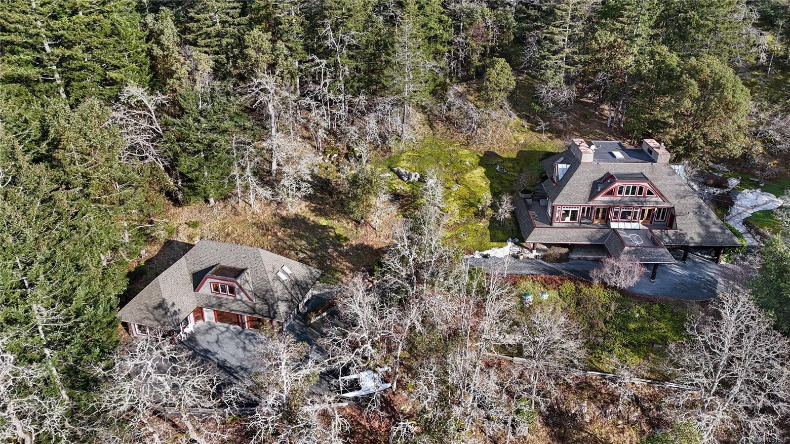 8242 Thomson Pl, Central Saanich, BC