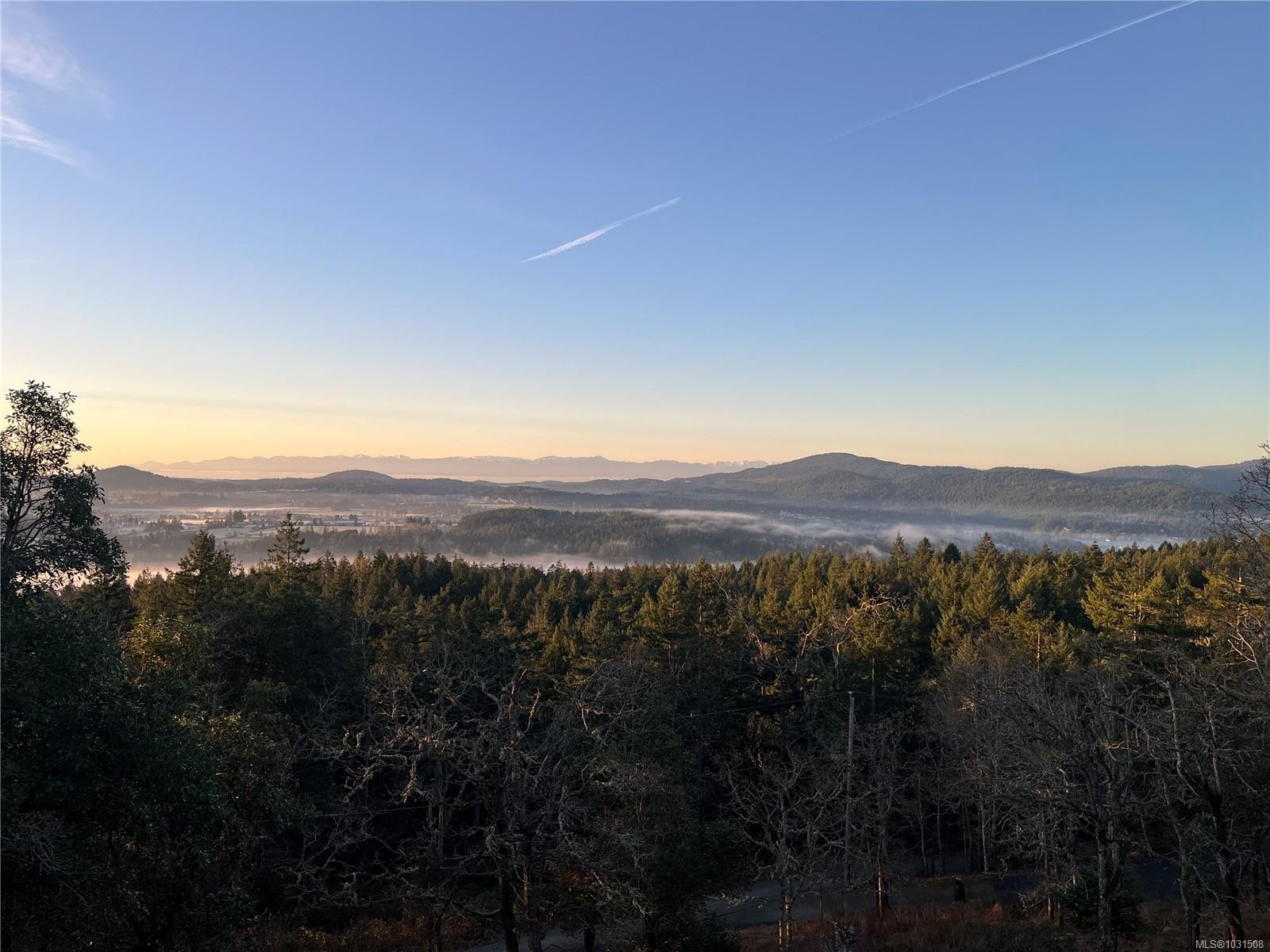 8242 Thomson Pl, Central Saanich, BC