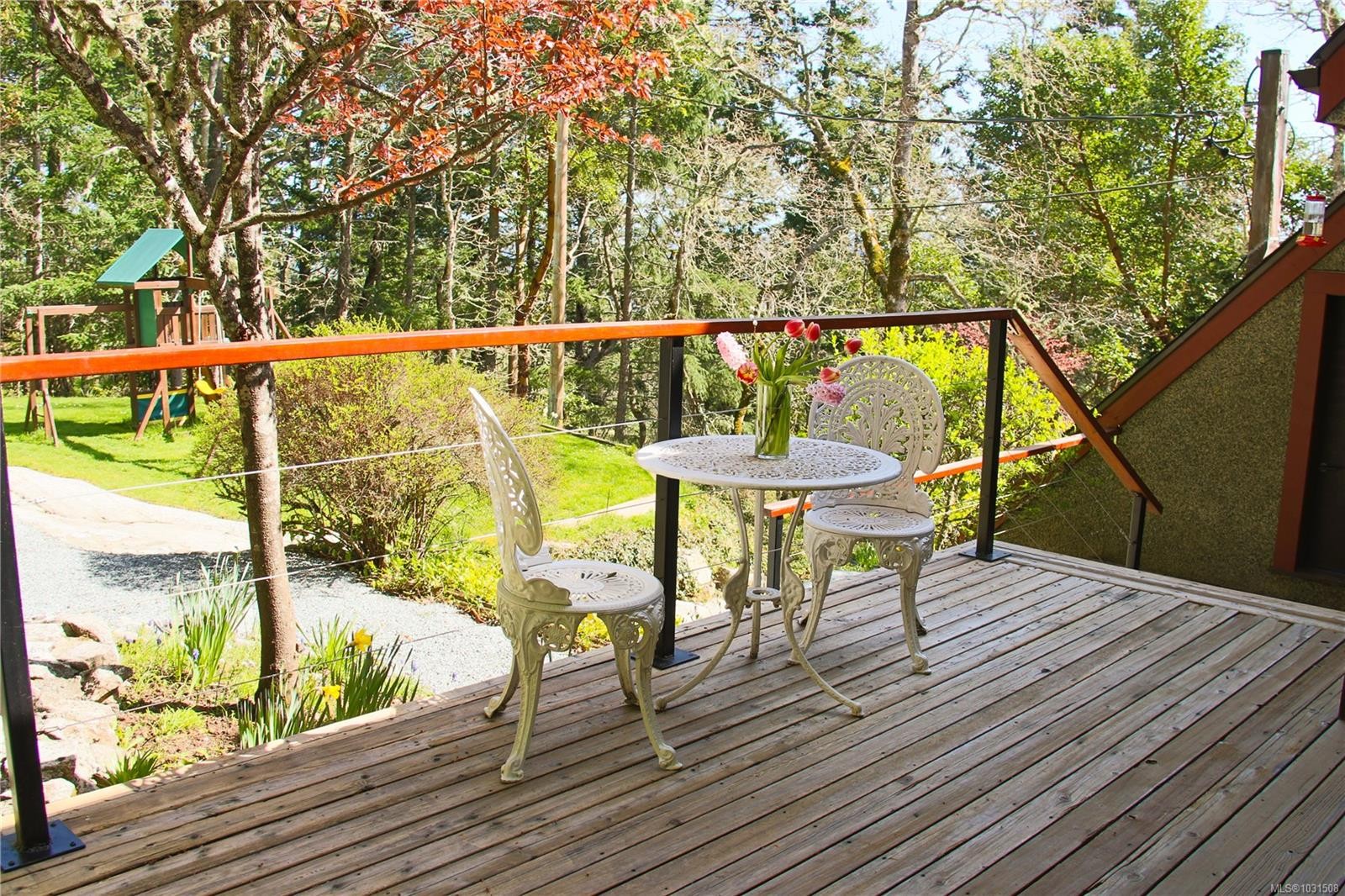 8242 Thomson Pl, Central Saanich, BC