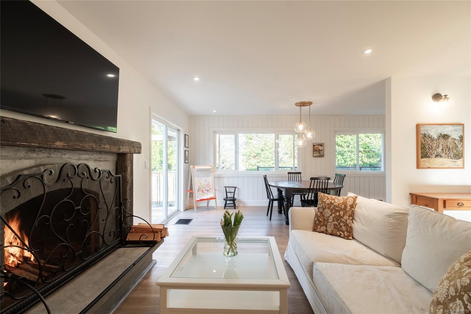 323 Masters Rd, Victoria, BC