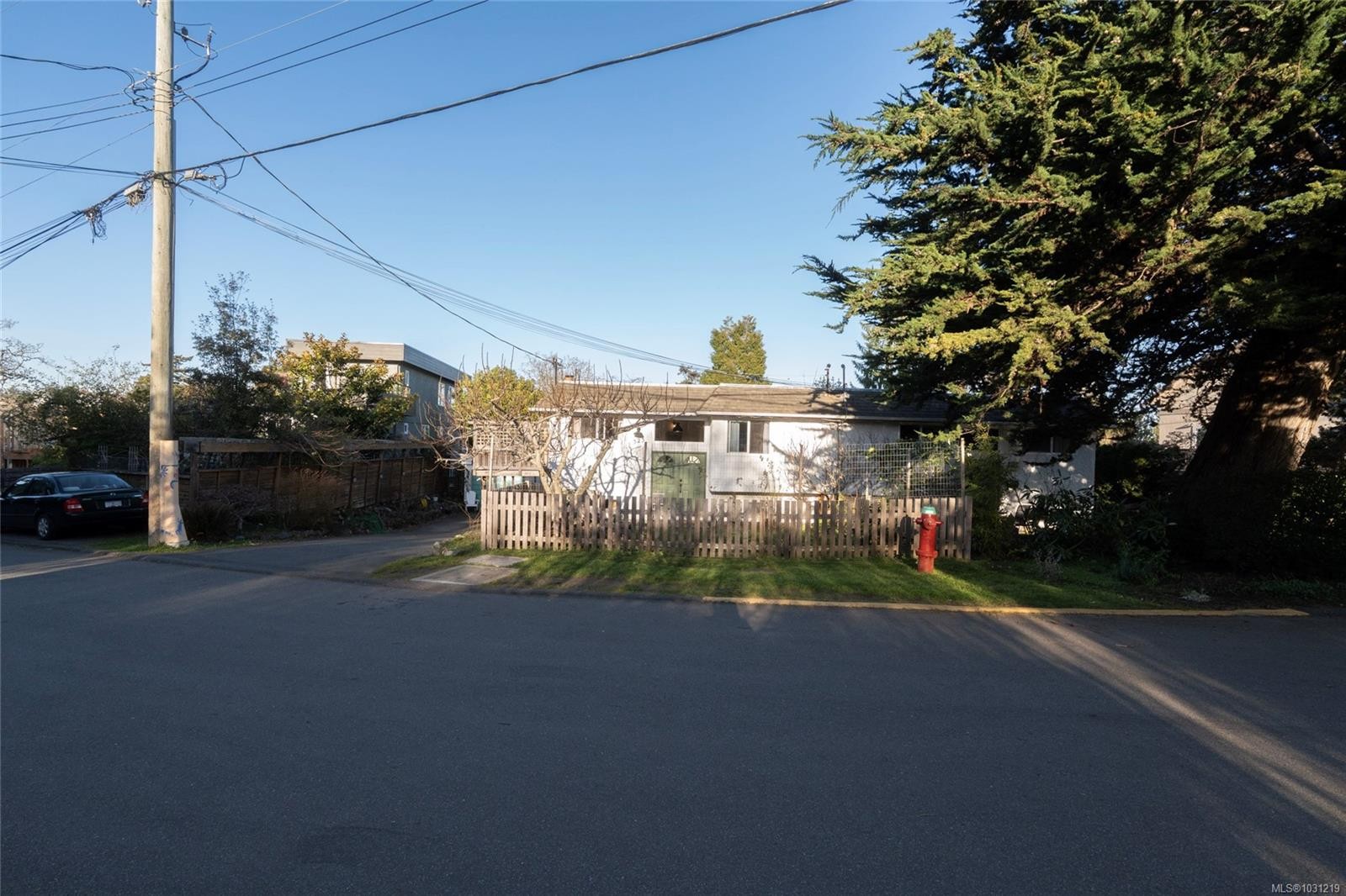 323 Masters Rd, Victoria, BC