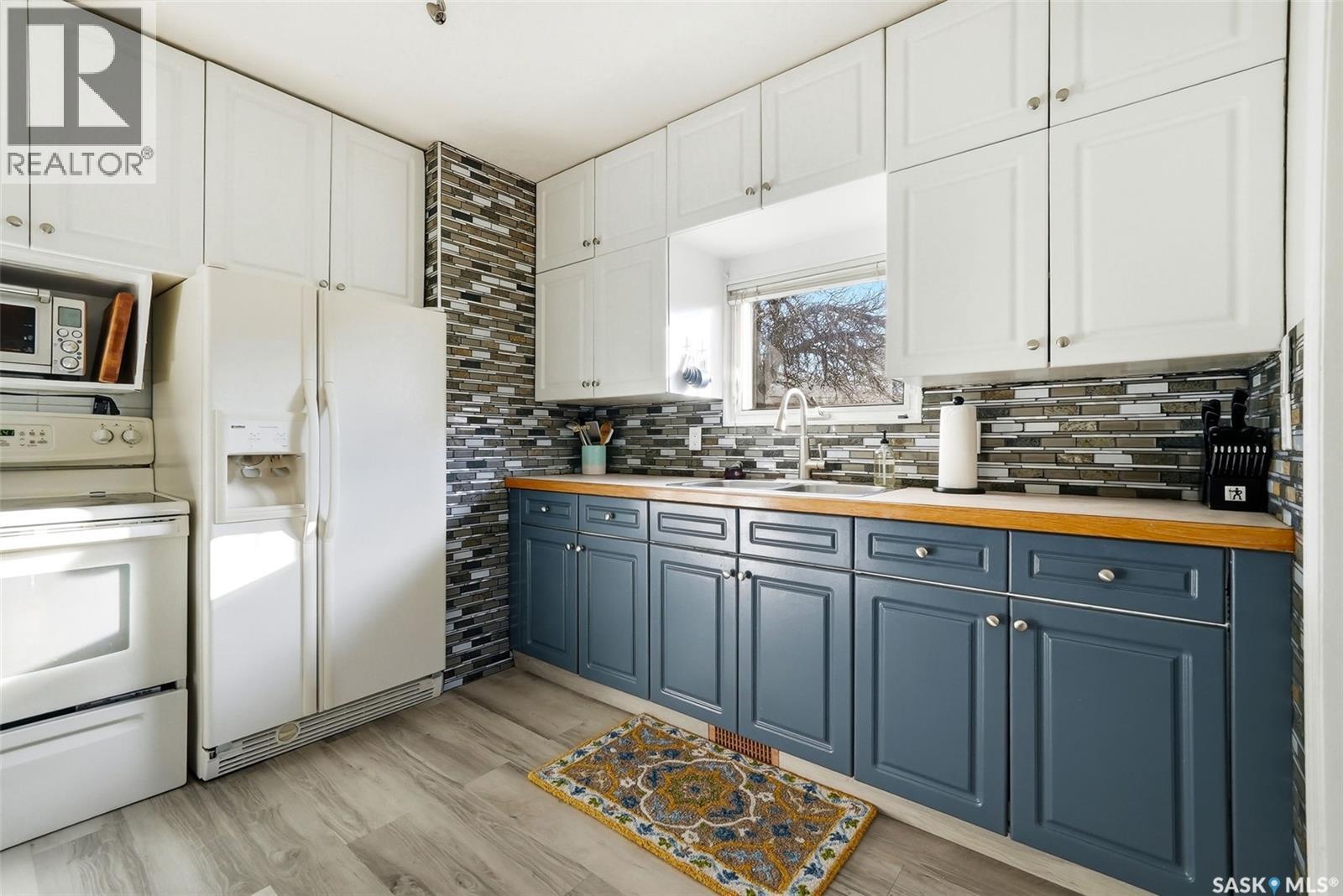 78 Straub Crescent, Regina, SK - Indoor Photo Showing Kitchen